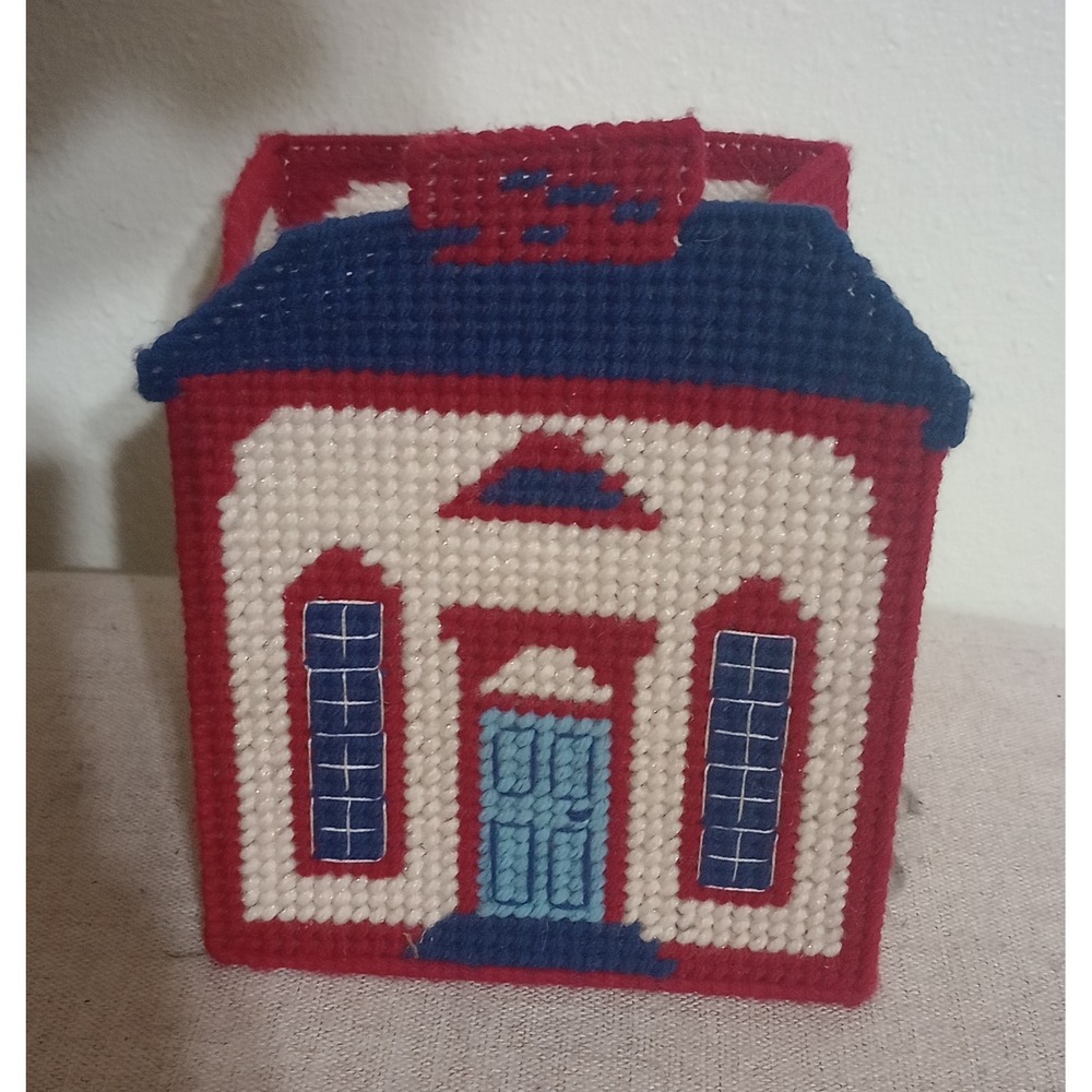 Vintage Plastic Canvas Tissue Box Cover Handmade Colonial House Red White Blue